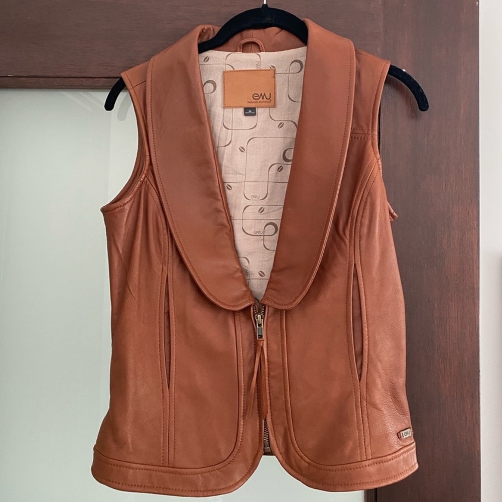 EMU brown sheepskin leather vest